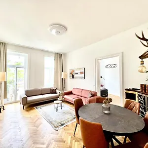  Apartment Iconic Suite_@o&r